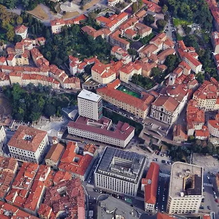 Art * 的里雅斯特