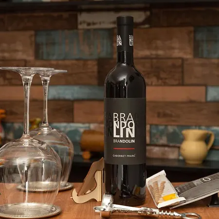 Art * ترييستي